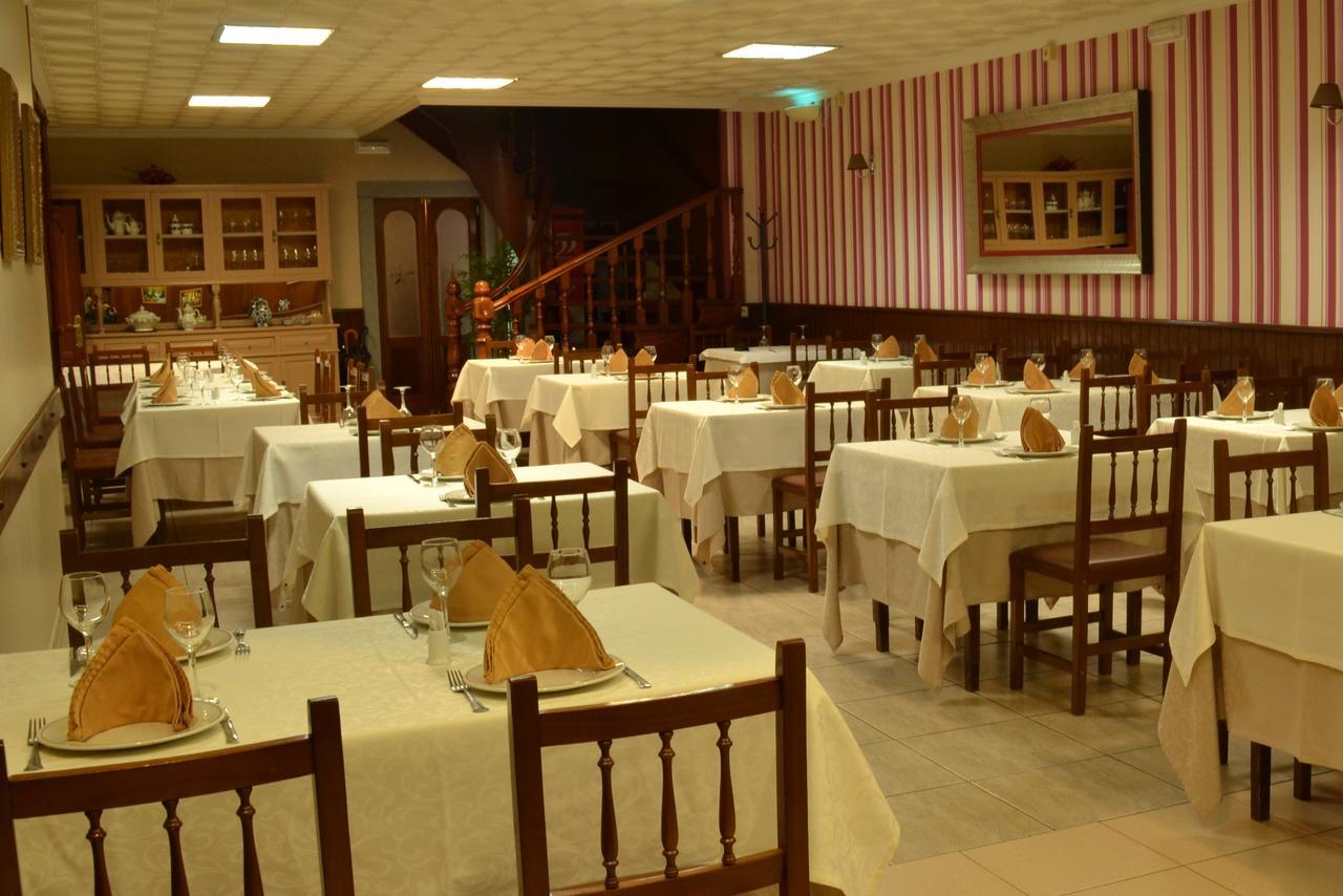 Hostal-Restaurante Paris Forcarei Eksteriør billede